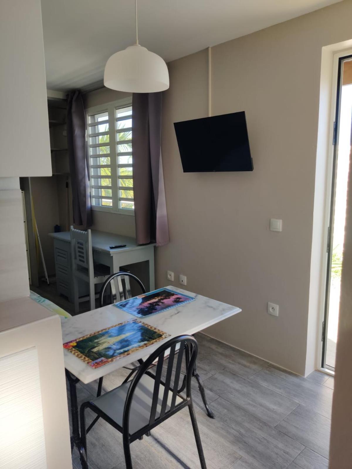 Joli Studio Cocooning & Discret, A 2Mns De La 4 Voies La Possession Exterior foto